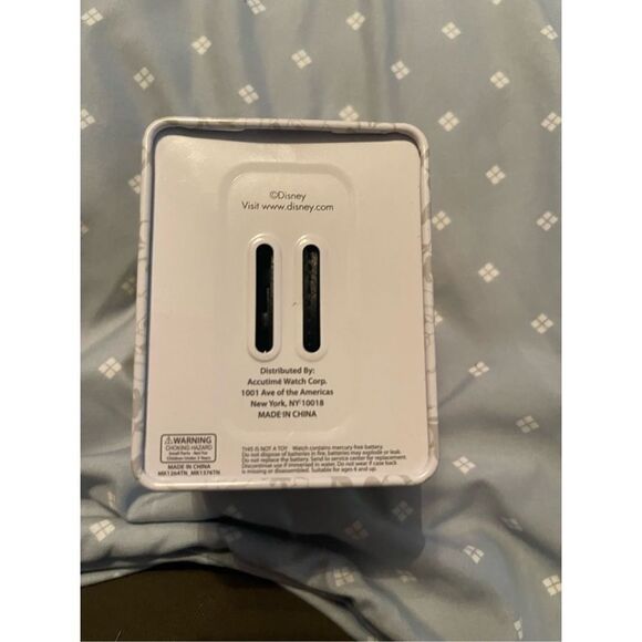 Disney Mickey Mouse 90th Anniversary Commemorative Retro Accutime Wristwatch - Picture 11 of 16